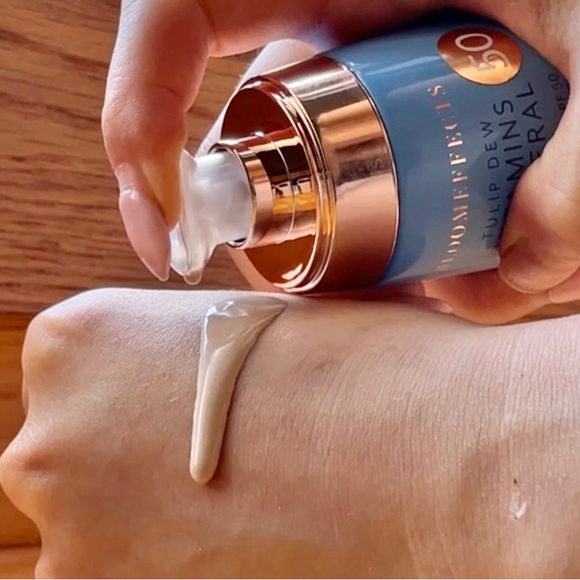 NEW Bloomeffects Sunscreen Serum - Picture 3 of 5